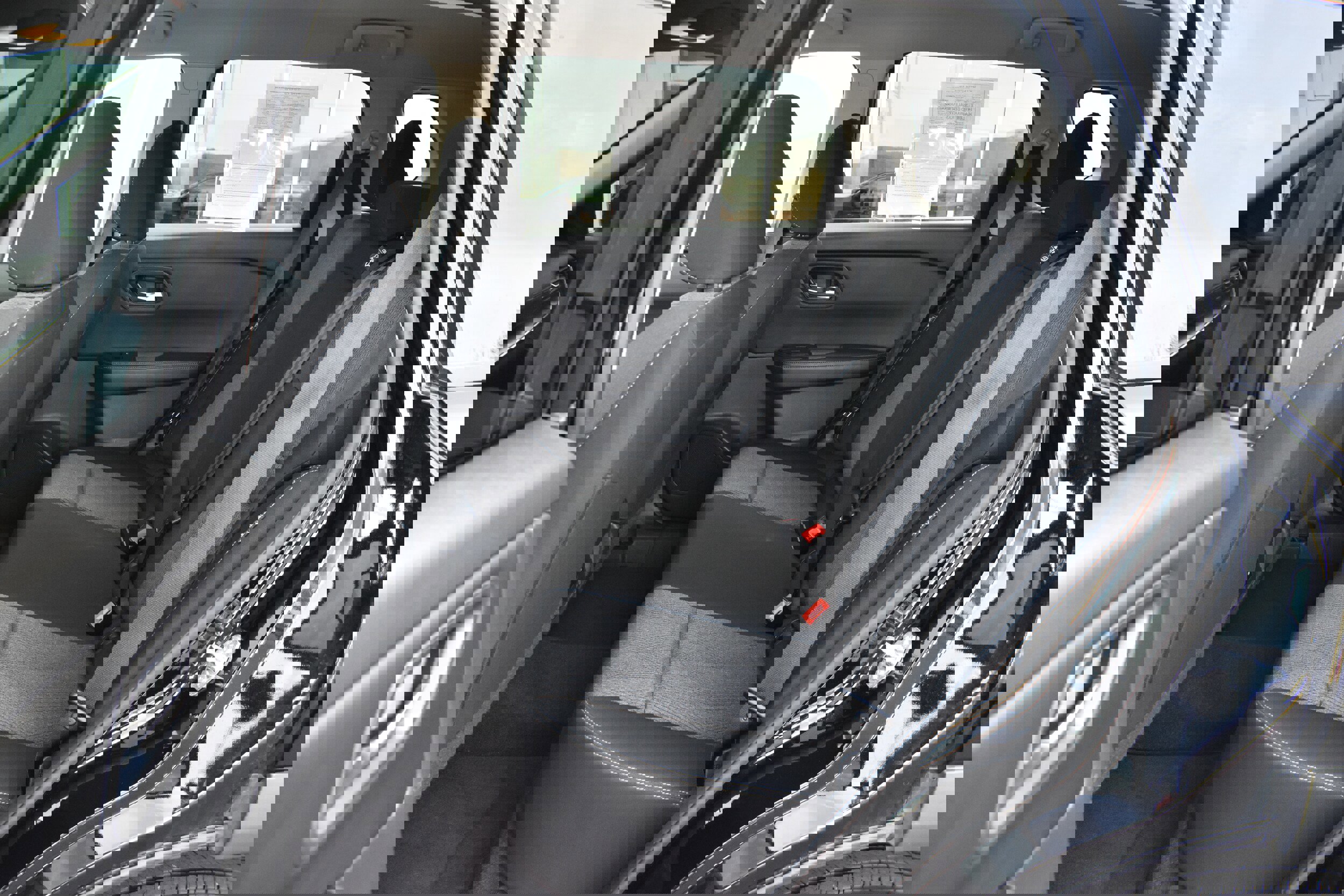 Used 2024 Nissan Rogue SV image 17