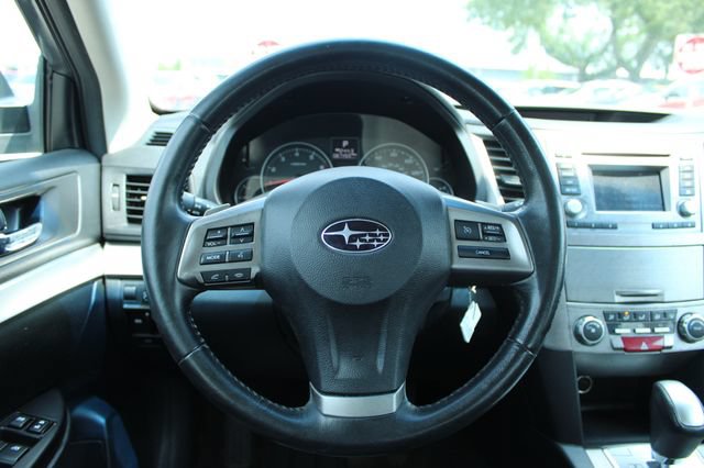 Used 2014 Subaru Legacy 2.5i Premium AWD/4WD image 19