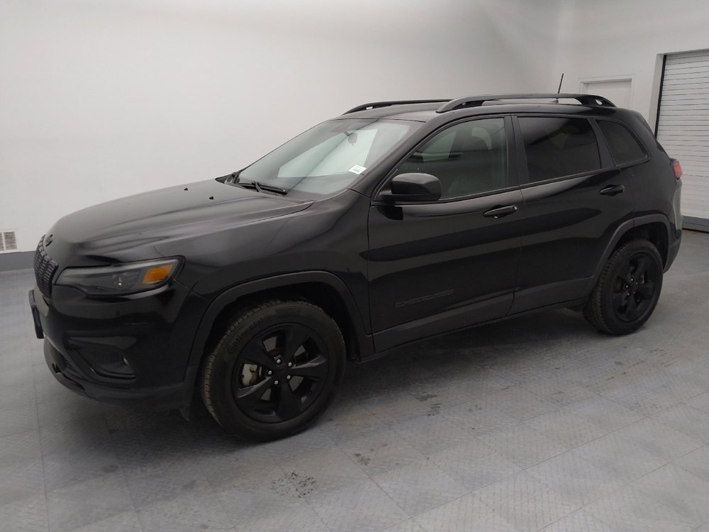 Used 2020 Jeep Cherokee Latitude Plus image 2