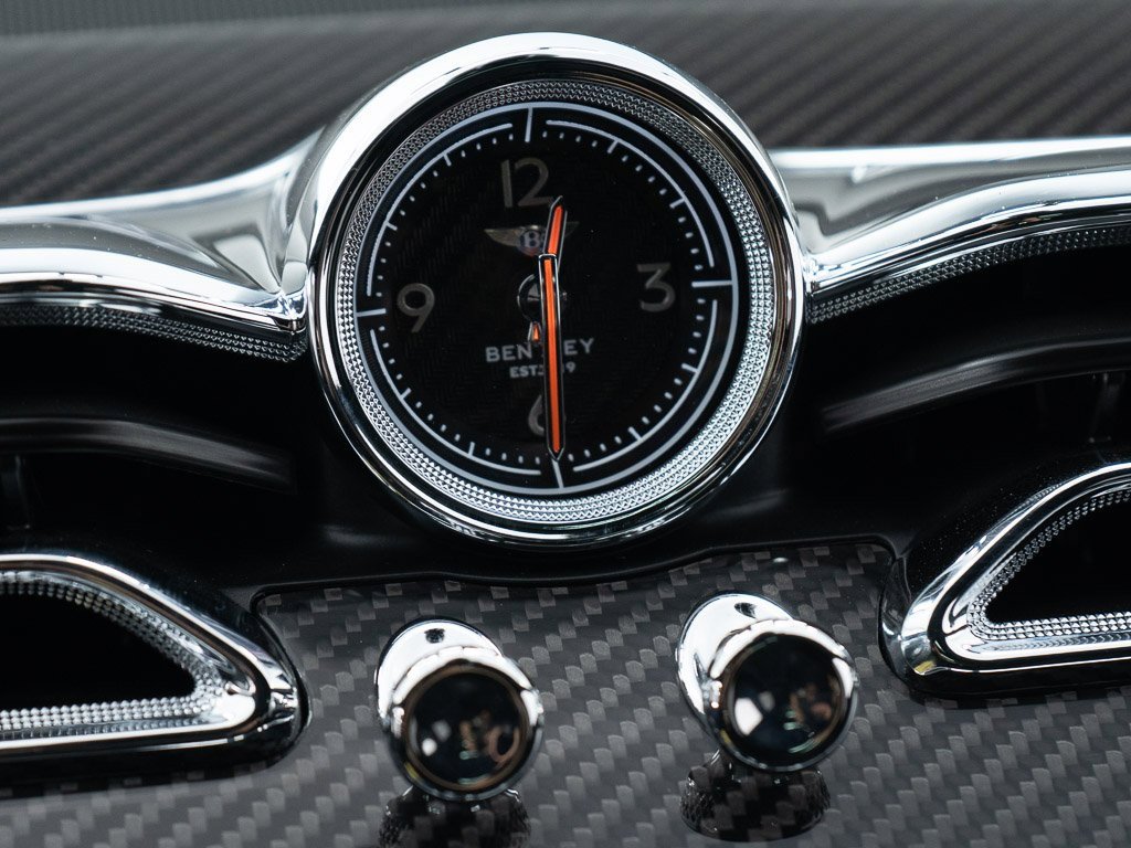 Used 2025 Bentley Bentayga S image 41