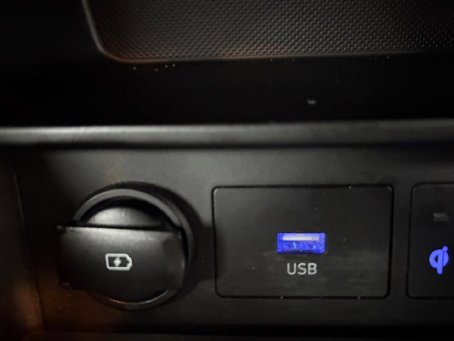 Used 2022 Hyundai Kona N Line FWD image 6