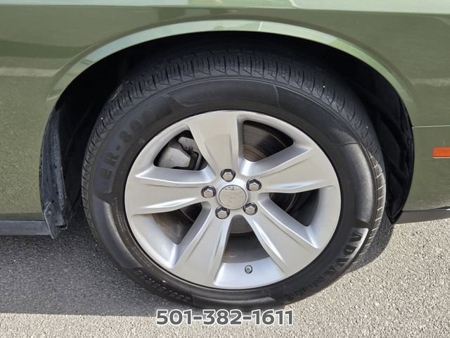Used 2023 Dodge Challenger SXT RWD image 16