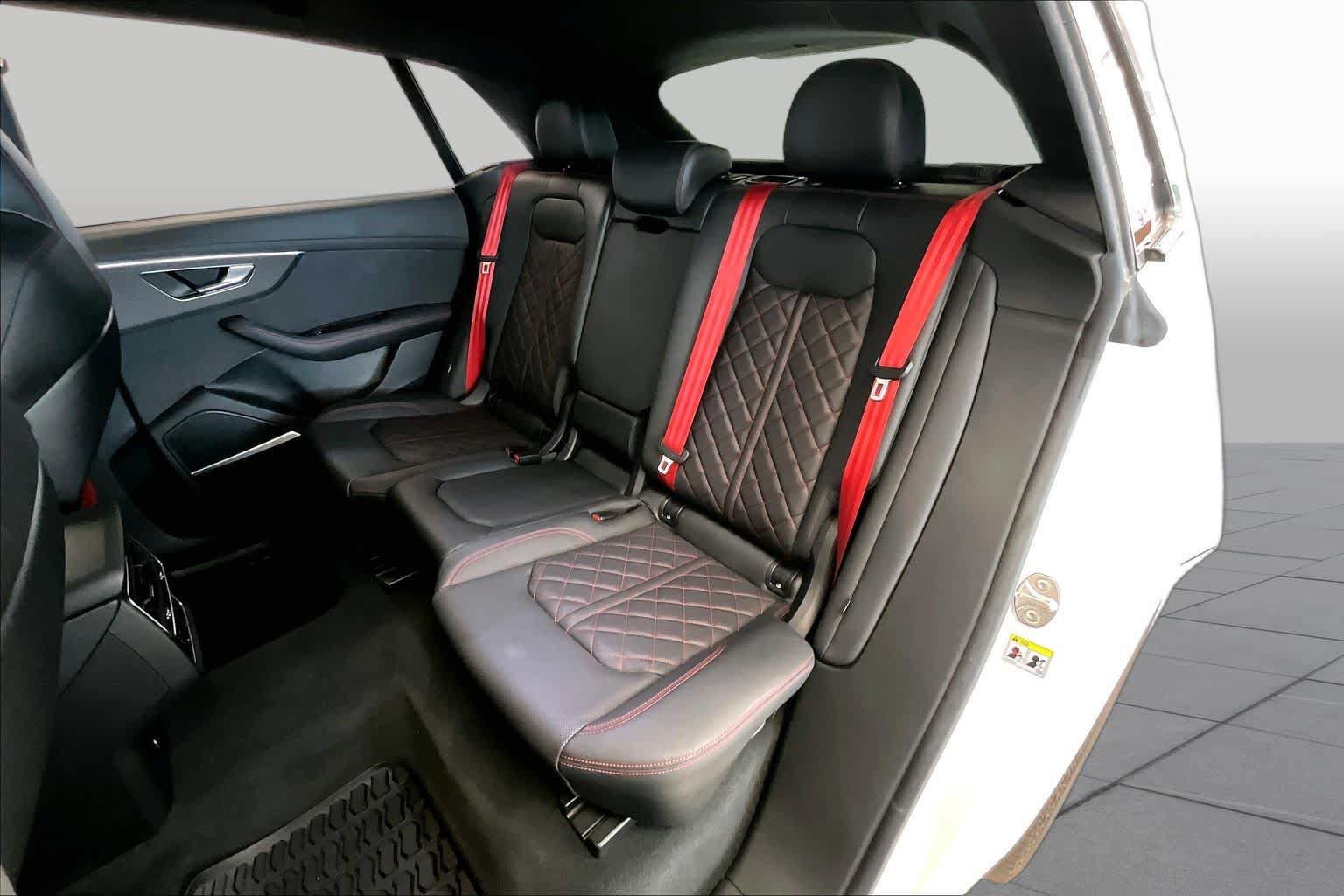 Used 2025 Audi SQ8 Prestige AWD/4WD image 18