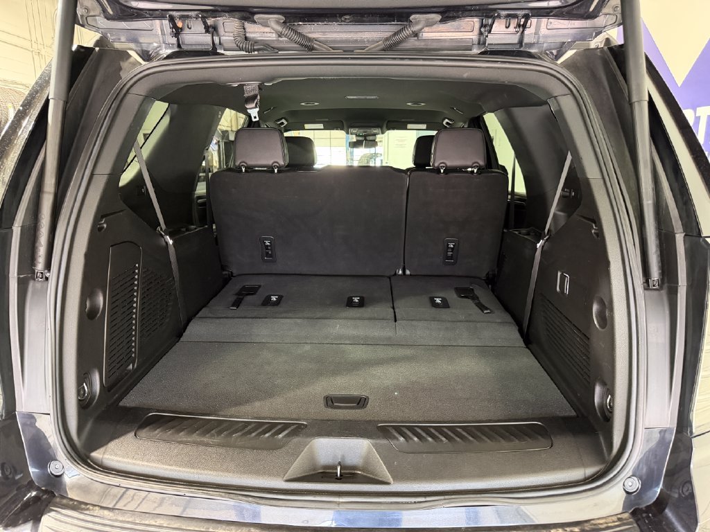 Used 2025 Chevrolet Tahoe LT AWD/4WD image 29