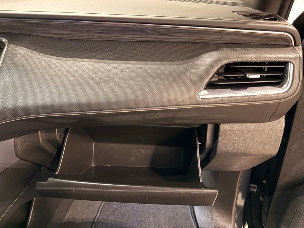 Used 2021 GMC Yukon XL SLT image 31