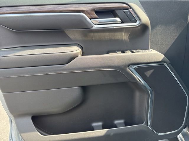 Used 2024 Chevrolet Silverado 1500 LT image 9