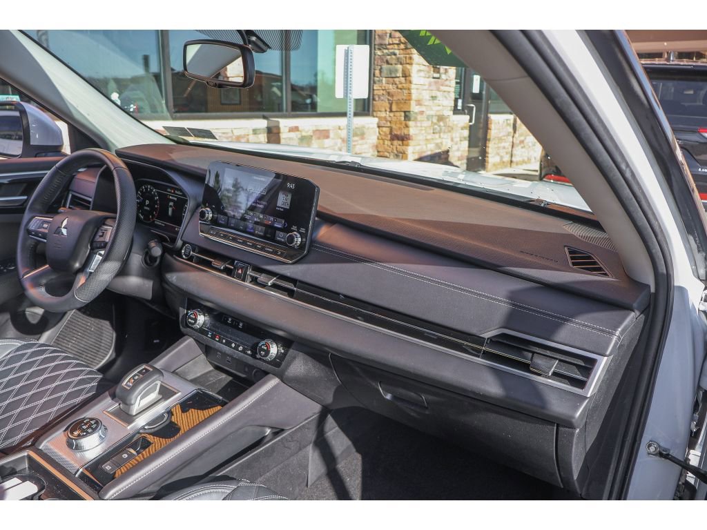 Used 2023 Mitsubishi Outlander SEL 40th Anniversary image 14