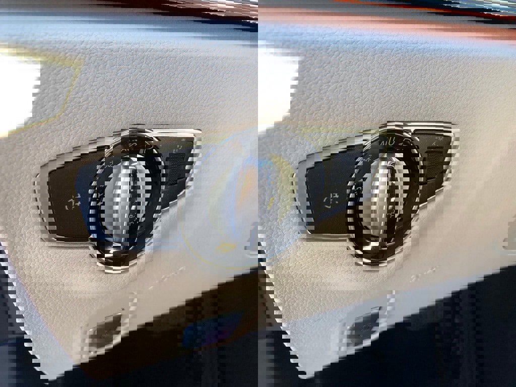 Certified 2020 Mercedes-Benz E 450 4MATIC Sedan image 14