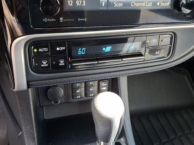 Used 2018 Toyota Corolla XSE image 12