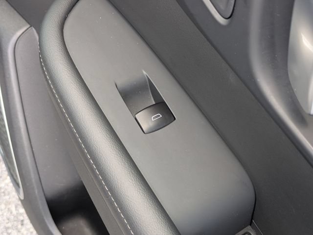 Used 2025 Buick Enclave Preferred FWD image 36