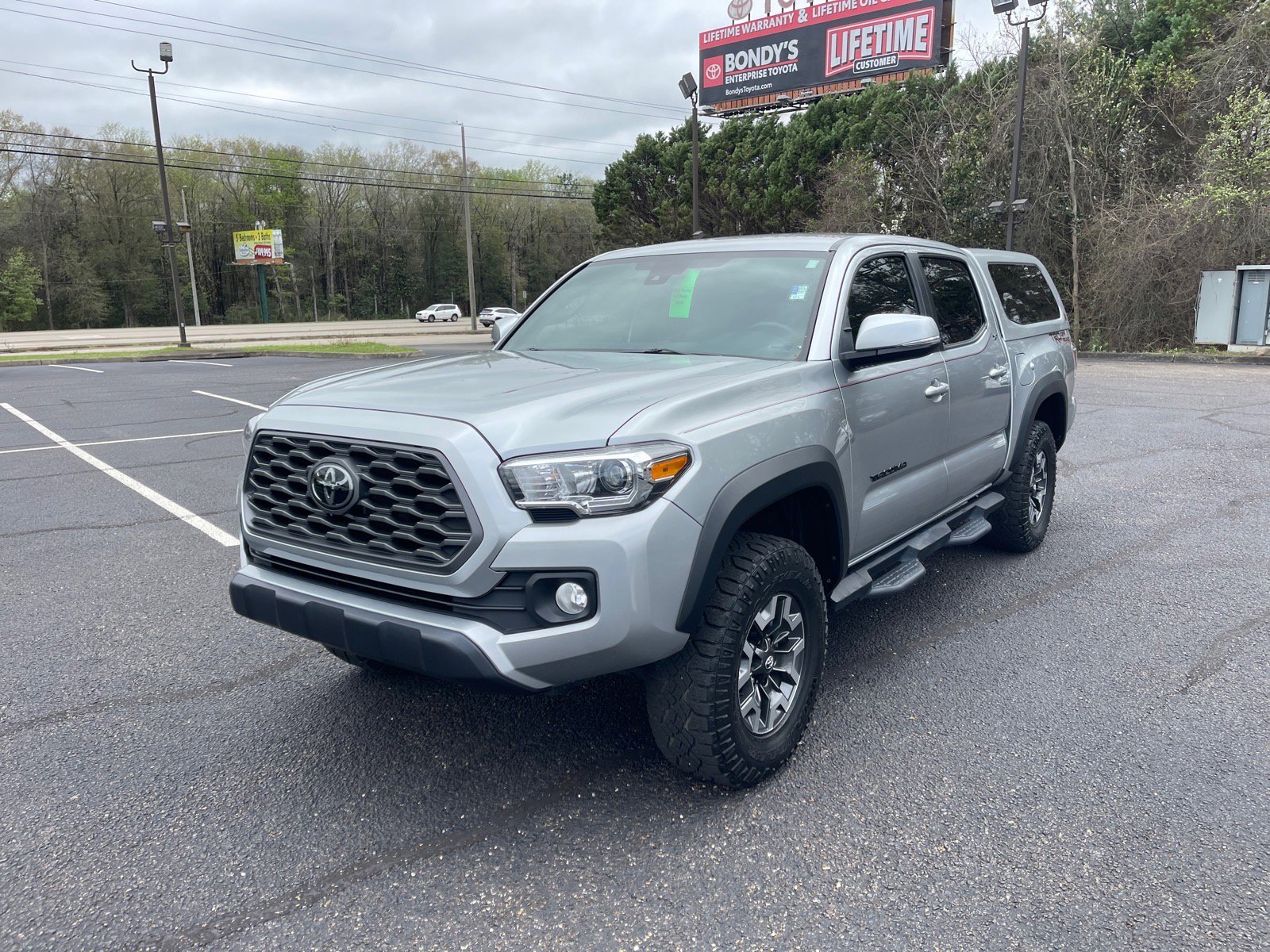 Used 2022 Toyota Tacoma TRD Off-Road w/ Technology Package image 3