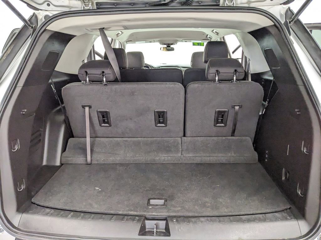 Used 2019 Chevrolet Traverse LS AWD/4WD image 20