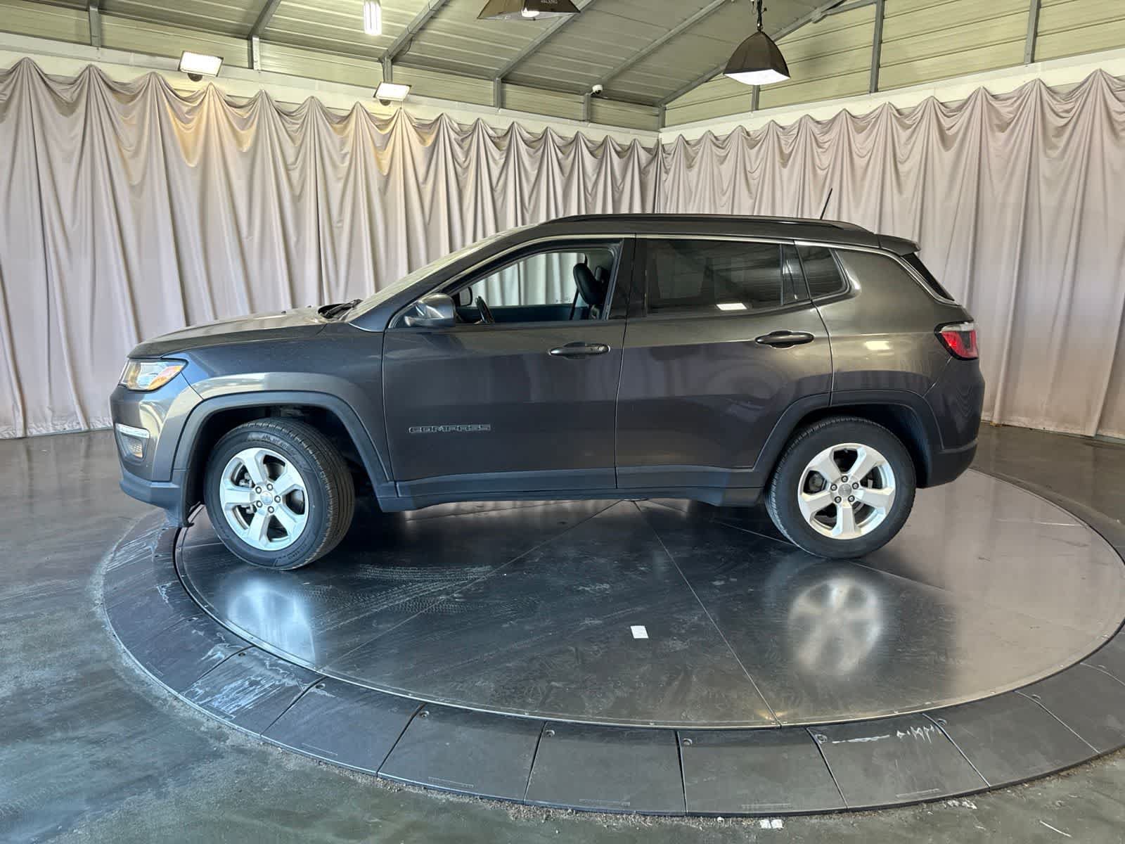 Used 2020 Jeep Compass Latitude FWD image 28