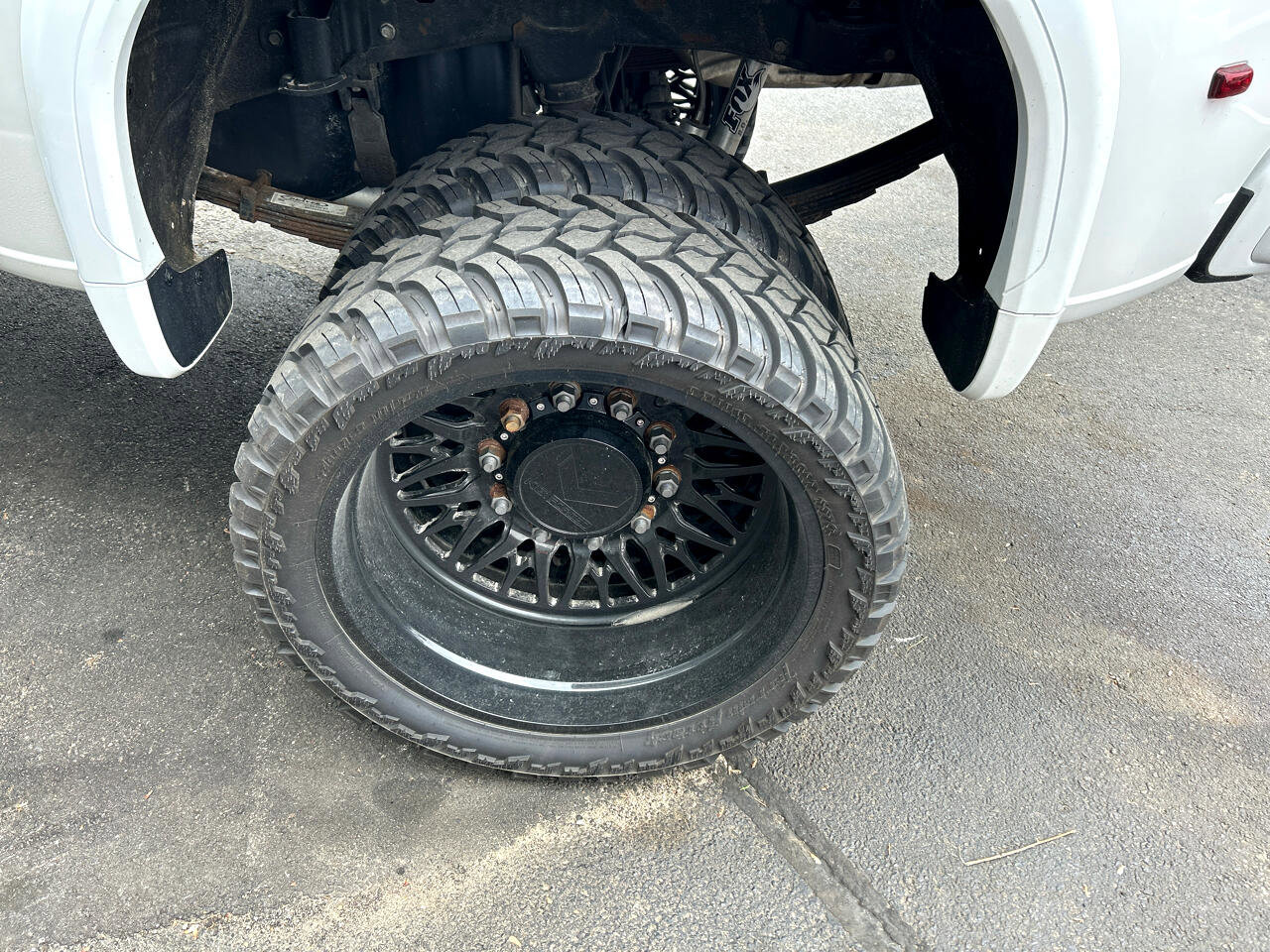 Used 2024 GMC Sierra 3500 Denali Ultimate image 19