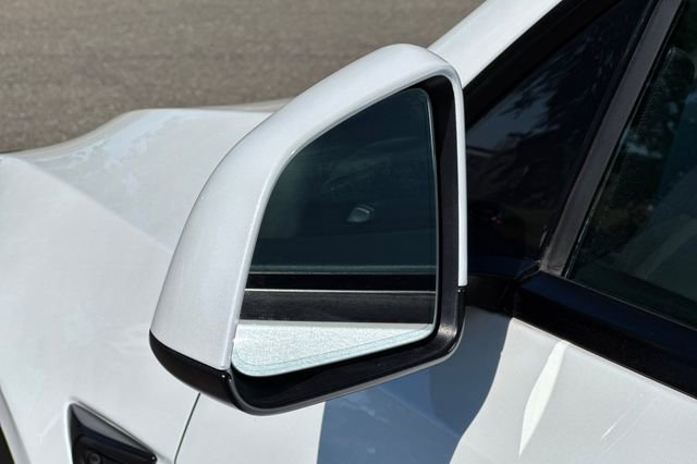 Used 2021 Tesla Model Y Long Range image 50