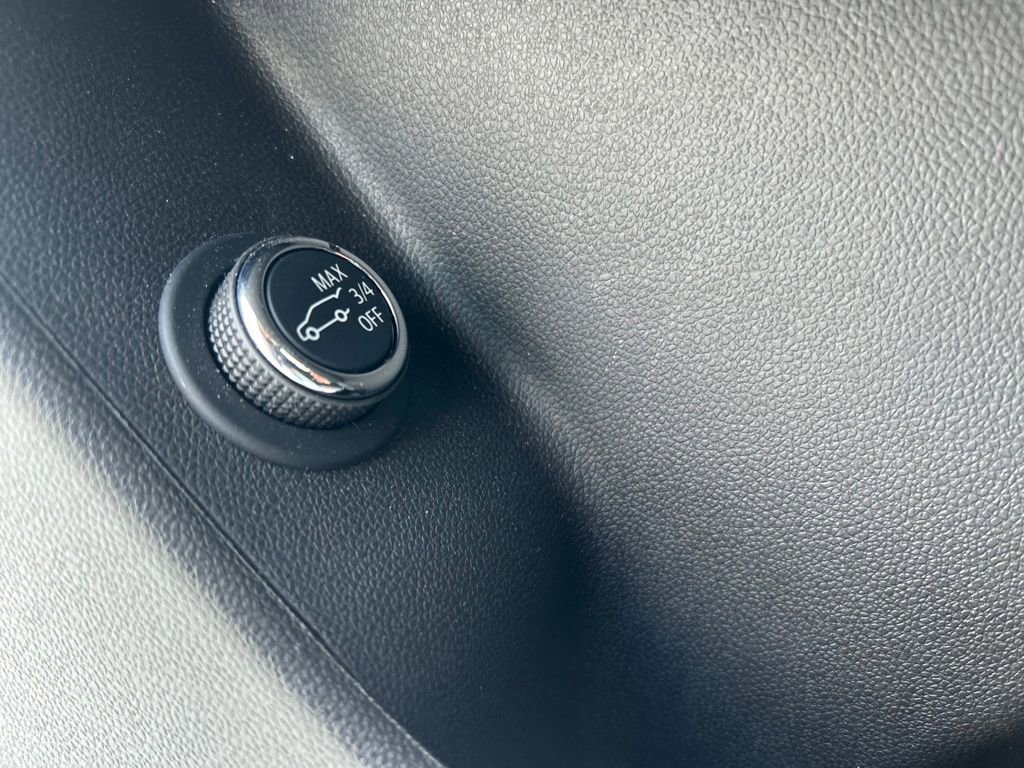 Used 2023 Cadillac XT6 Premium Luxury w/ Platinum Package image 13