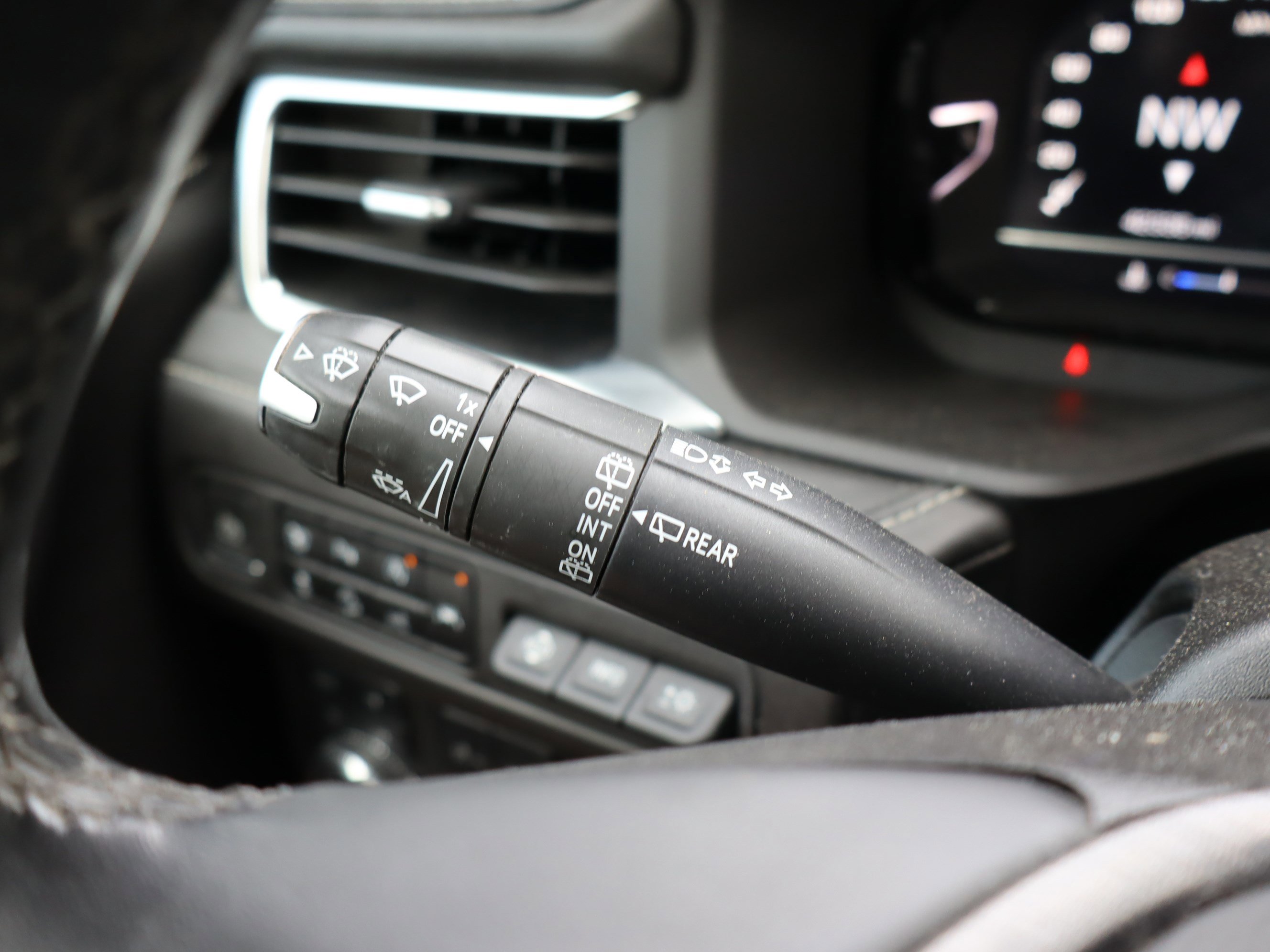 Certified 2023 GMC Yukon Denali Ultimate image 26