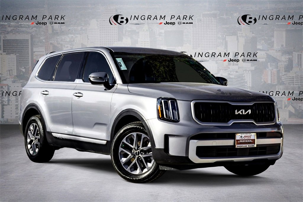 Used 2025 Kia Telluride LX