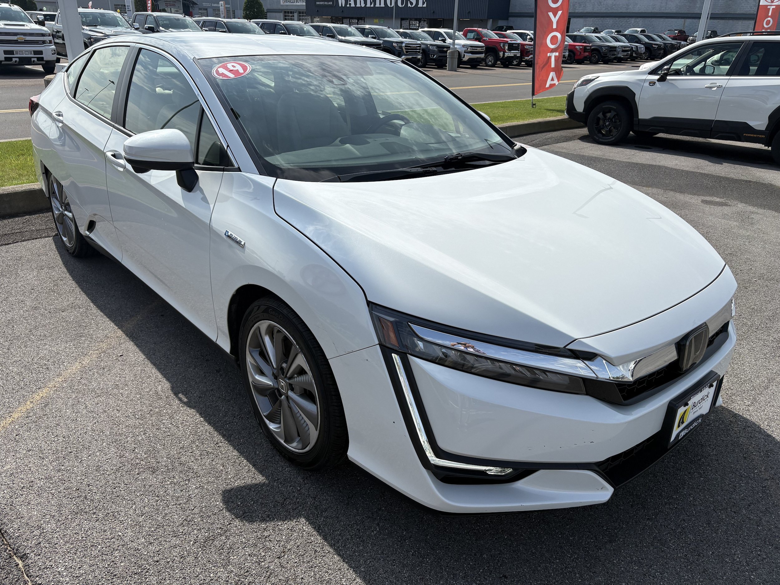 Used 2019 Honda Clarity Touring image 2