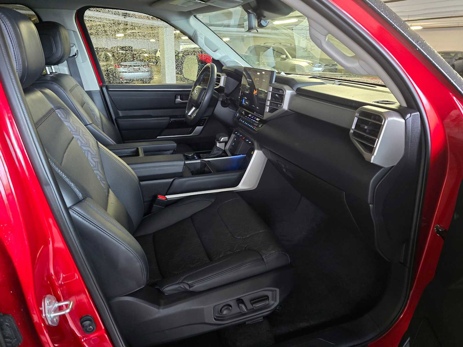 Used 2024 Toyota Tundra Limited image 11