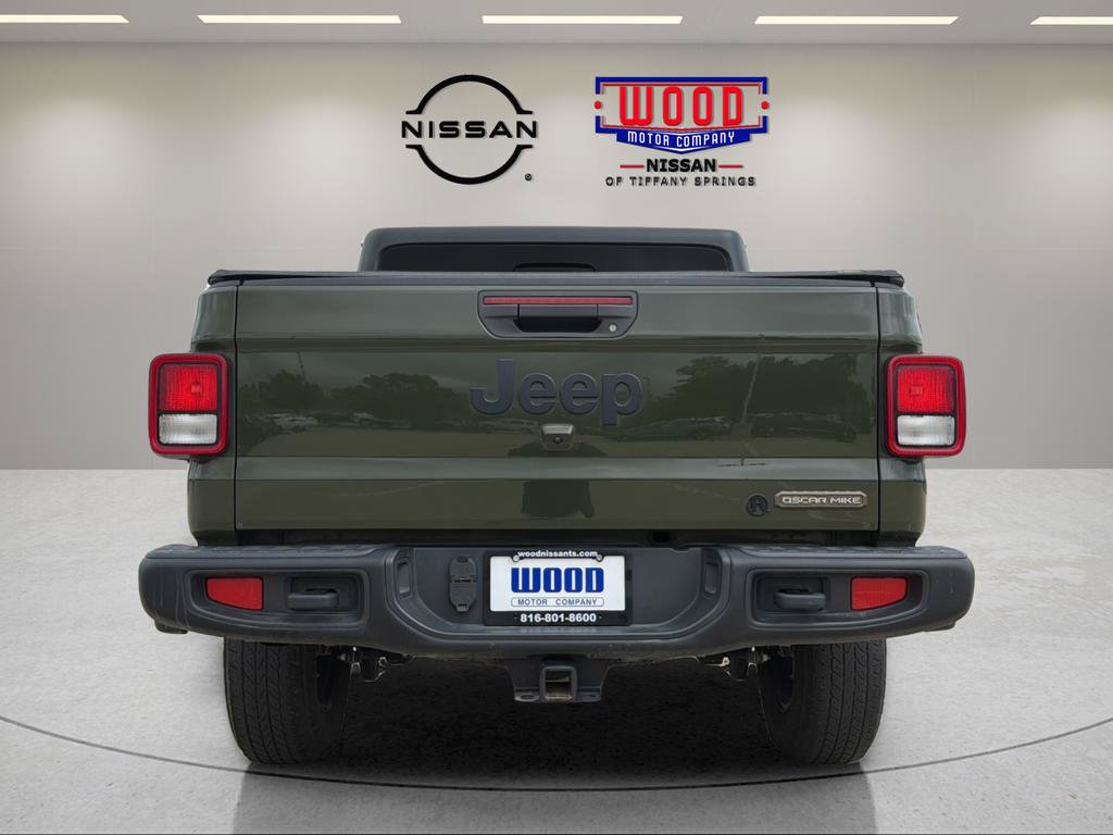 Used 2023 Jeep Gladiator Sport AWD/4WD image 3