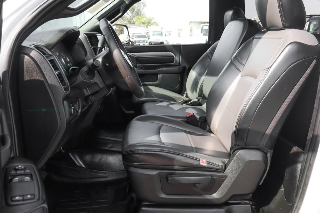 Used 2022 RAM 5500 Tradesman image 17