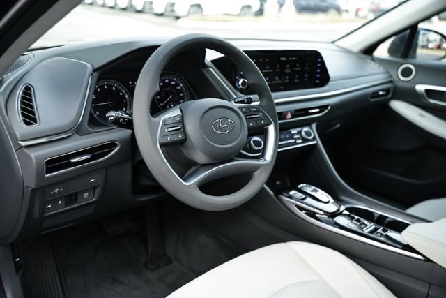 Used 2023 Hyundai Sonata SEL w/ Cargo Package image 17