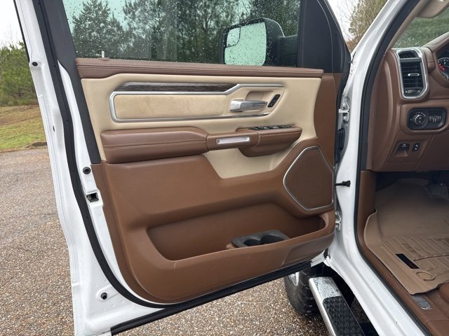 Used 2020 RAM 1500 Laramie image 17