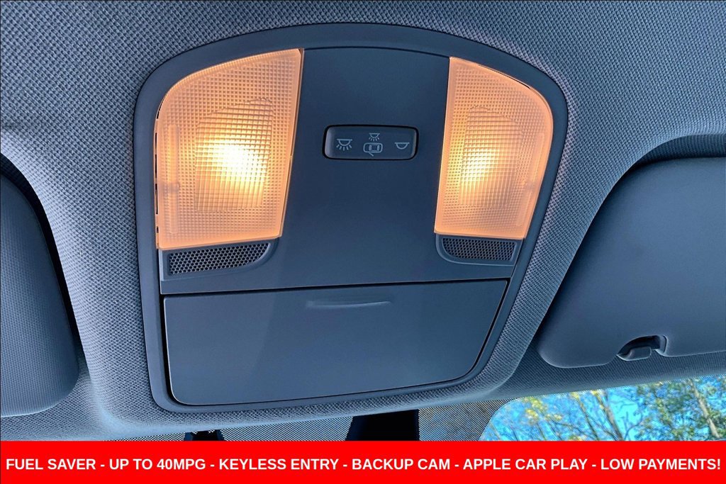 Used 2020 Hyundai Elantra SEL FWD image 18