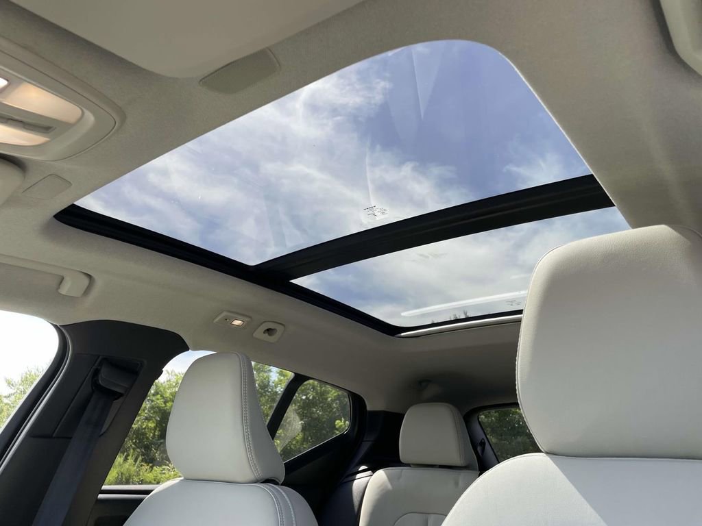 New 2026 Volvo XC40 B5 Plus w/ Protection Package Premier image 10