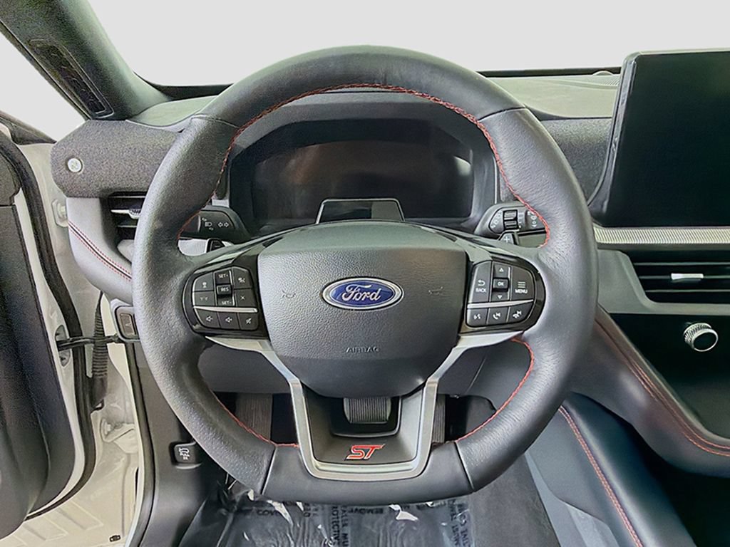 Used 2025 Ford Explorer ST AWD/4WD image 37