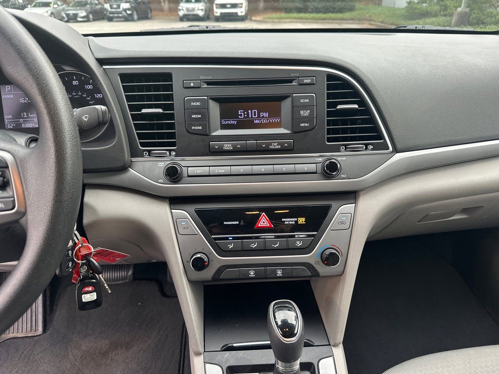 Used 2017 Hyundai Elantra SE image 27