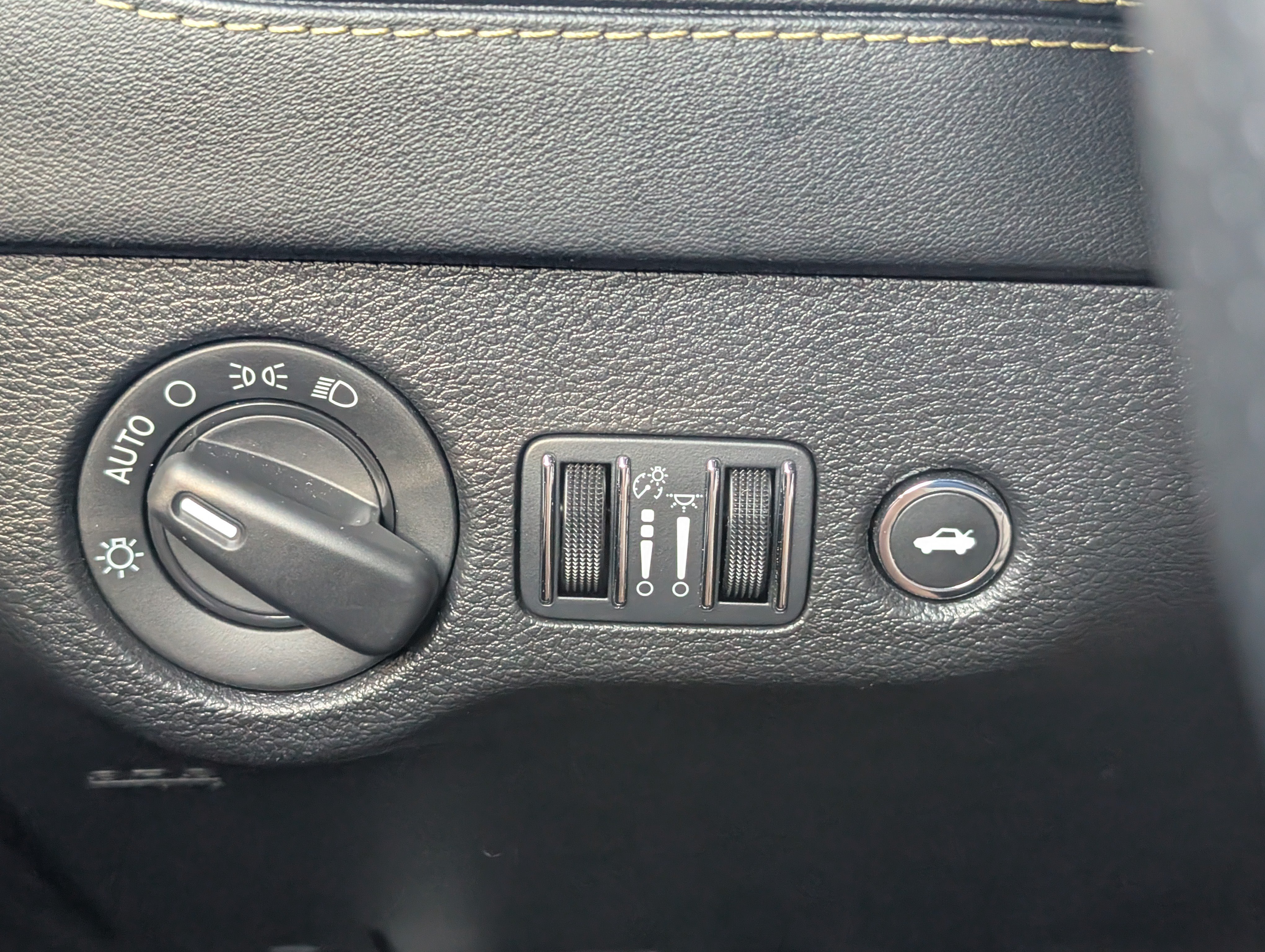 Used 2023 Dodge Charger Scat Pack RWD image 7