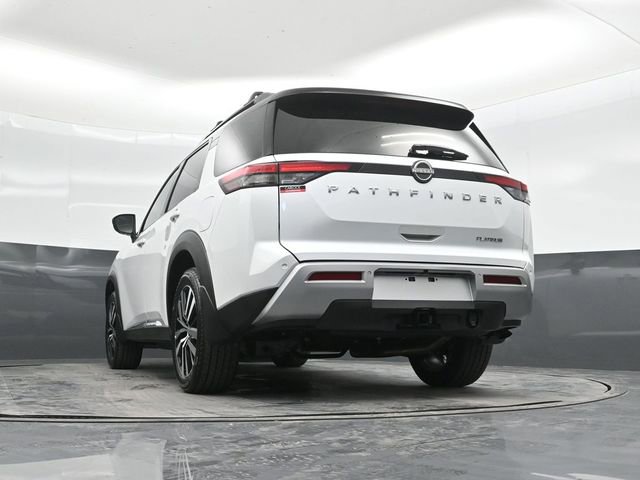 Used 2025 Nissan Pathfinder Platinum image 50