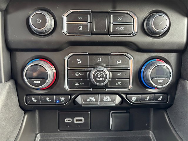 Used 2023 Chevrolet Suburban High Country w/ Premium Package 2 image 22