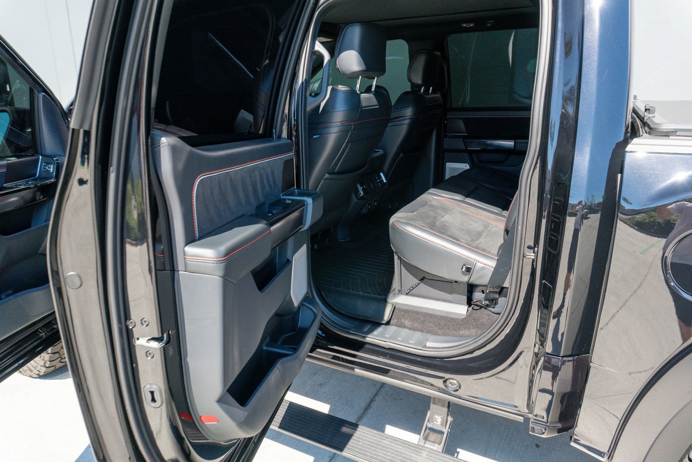 Used 2025 Ford F150 Raptor w/ Equipment Group 803A Raptor R image 58