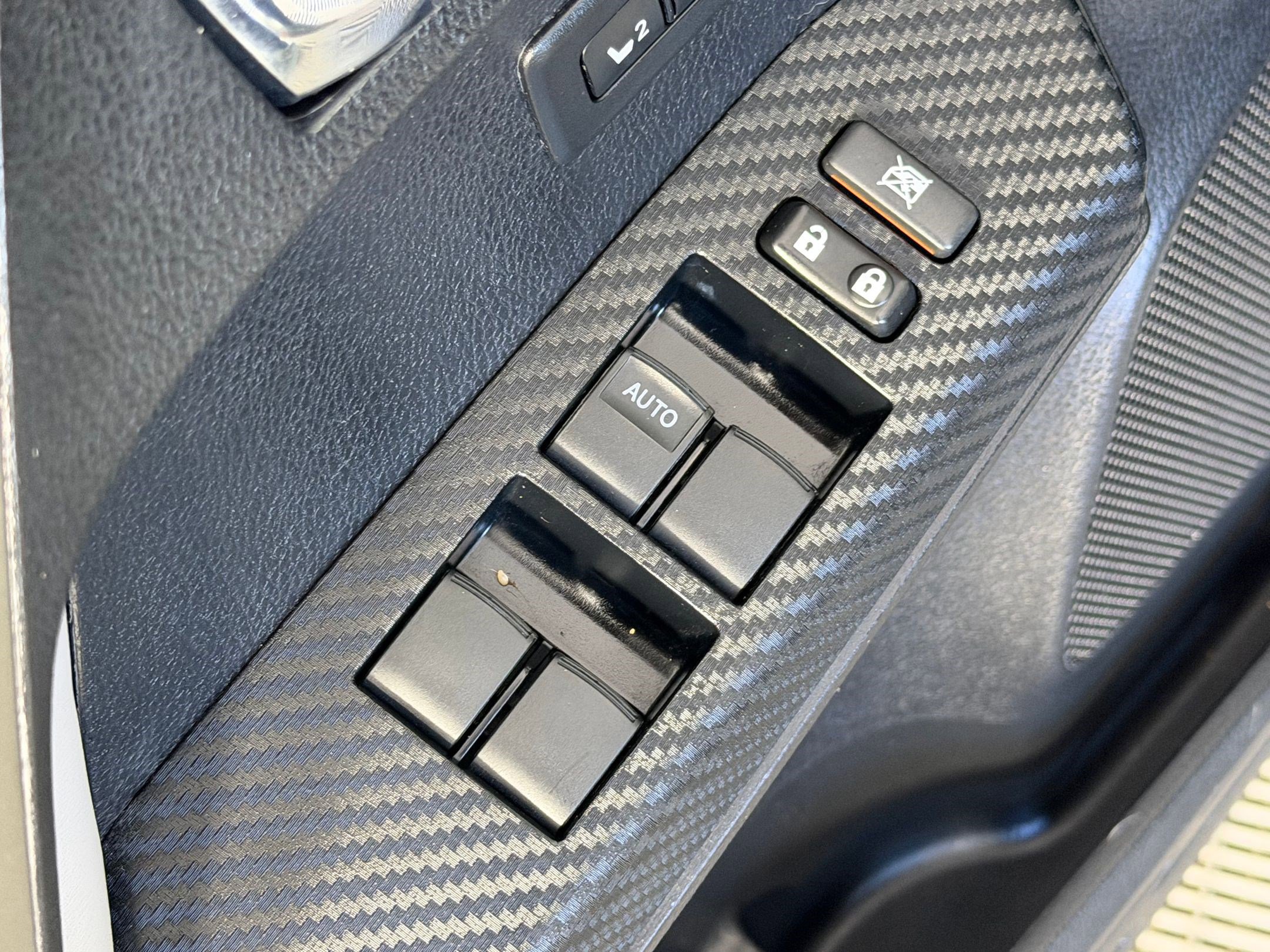 Used 2014 Toyota RAV4 Limited image 10