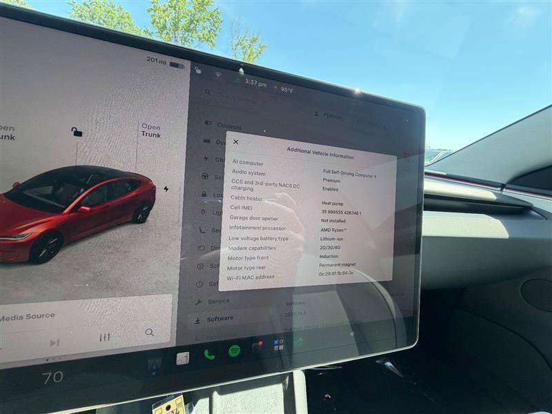 Used 2024 Tesla Model 3 Performance AWD/4WD image 23