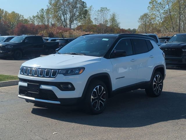 Used 2024 Jeep Compass Limited image 7