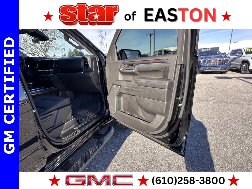 Used 2023 Chevrolet Silverado 1500 LT Trail Boss w/ LT Trail Boss Premium Package image 11