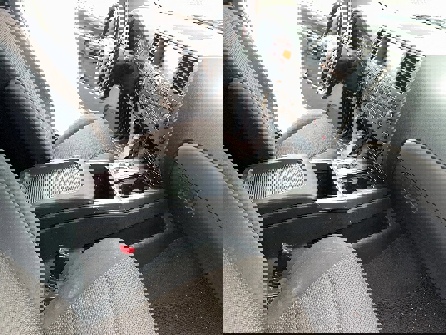 Used 2013 Nissan Armada SV image 32