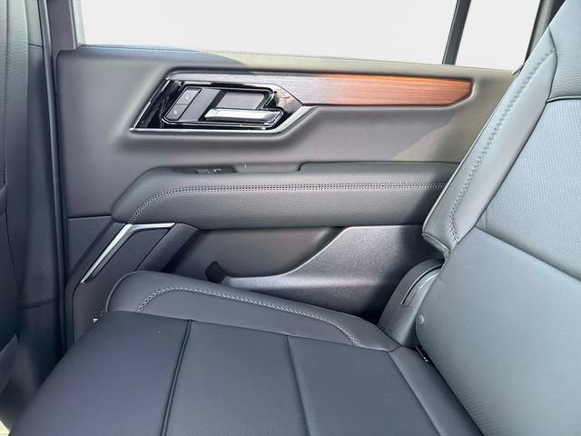 New 2026 GMC Yukon XL Denali w/ Denali Reserve Package AWD/4WD image 14