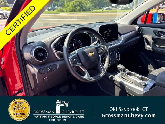 Used 2025 Chevrolet Blazer LT w/ Sound & Technology Package AWD/4WD image 9
