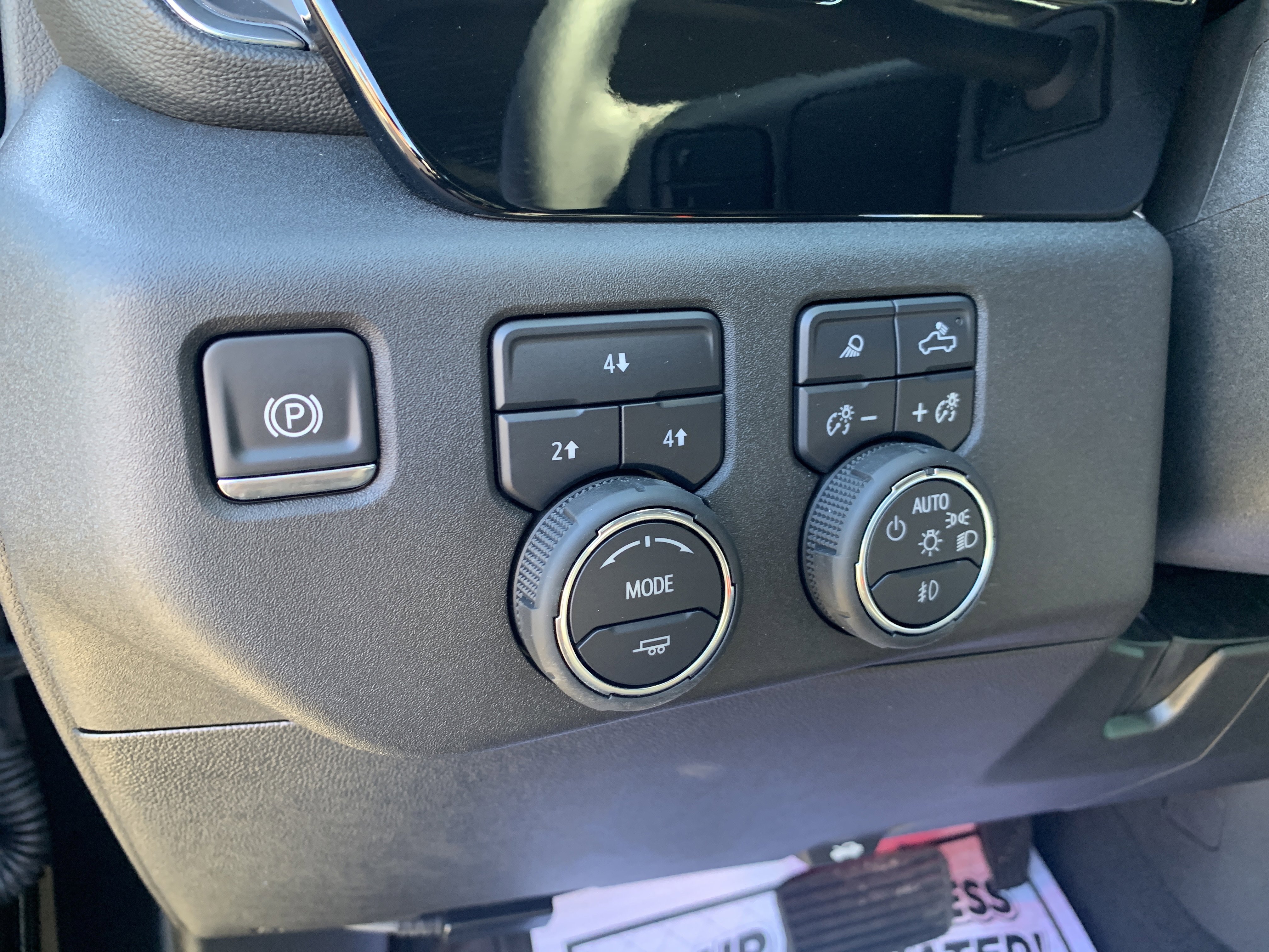 New 2025 Chevrolet Silverado 2500 LT w/ Trail Boss Package AWD/4WD image 15