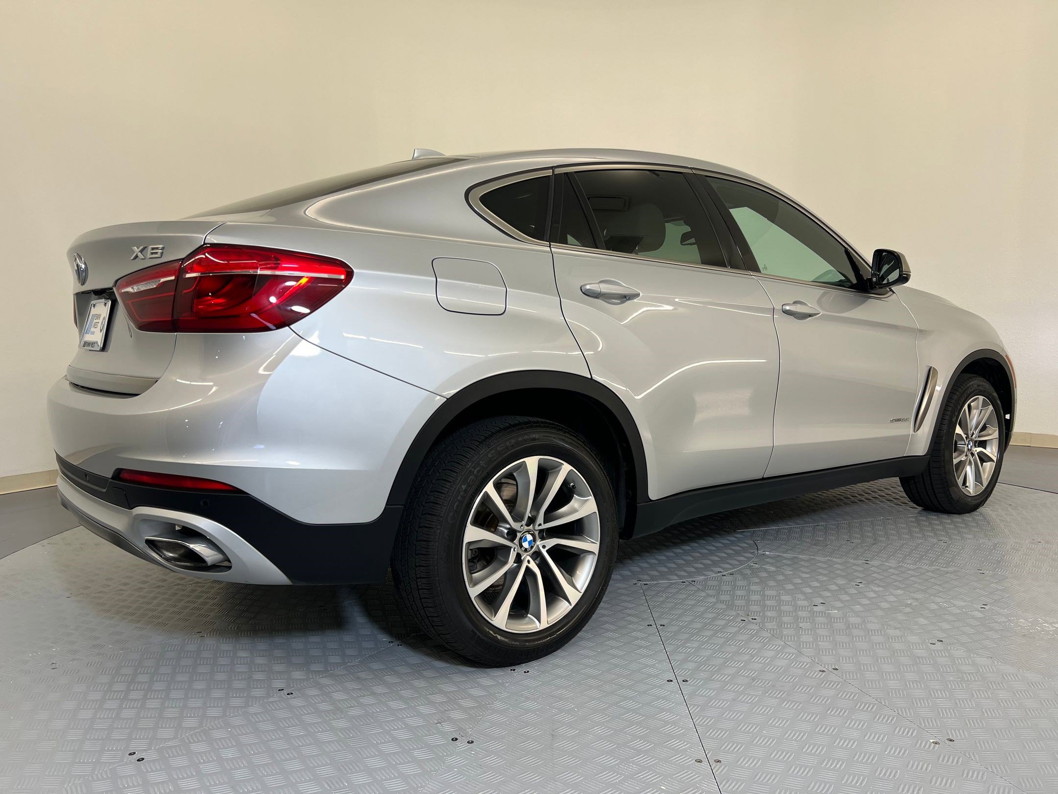 Used 2019 BMW X6 sDrive35i image 8
