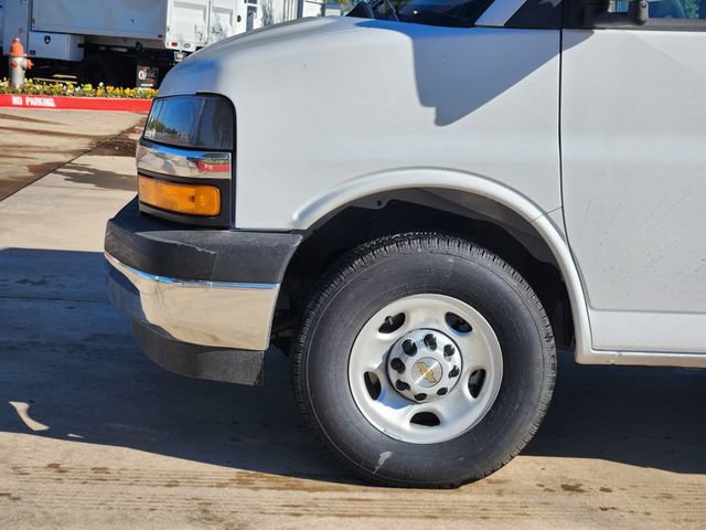 New 2025 Chevrolet Express 3500 w/ Power Convenience Package RWD image 14