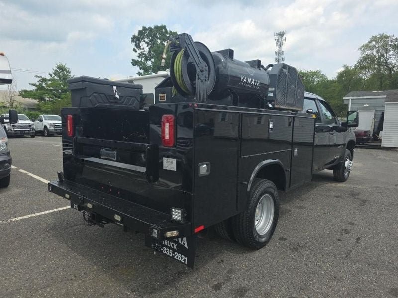 Used 2024 Chevrolet Silverado 3500 W/T w/ WT Convenience Package AWD/4WD image 2