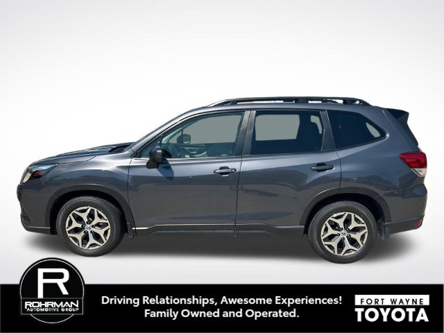Used 2024 Subaru Forester Premium AWD/4WD image 1