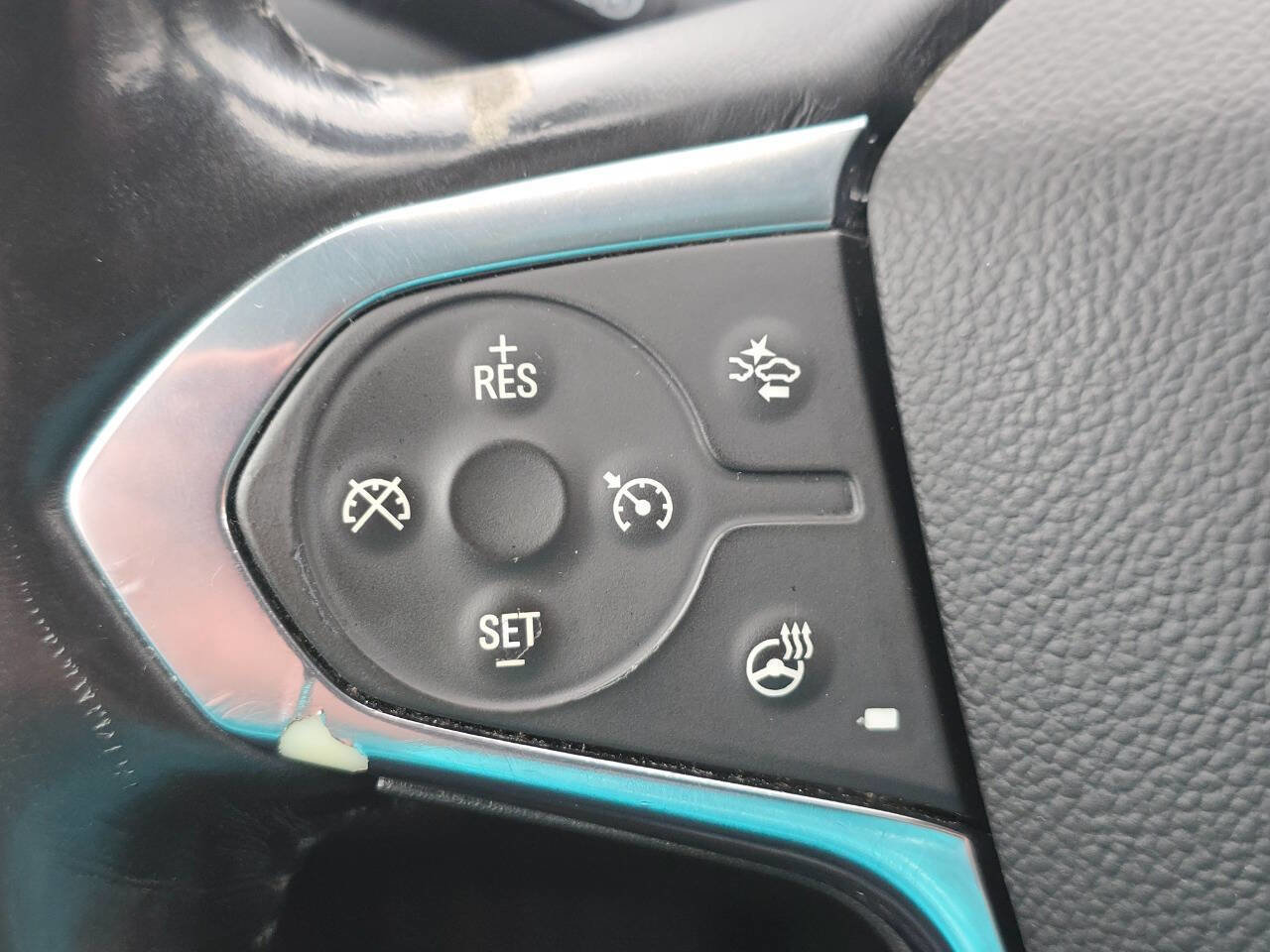 Used 2018 Chevrolet Traverse Premier w/ Driver Confidence II Package image 18