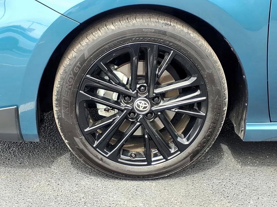 Certified 2025 Toyota Camry SE image 9